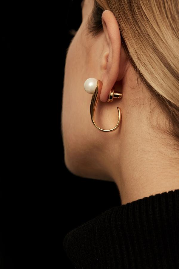 No More Tears Pearl Hoops in 18k Gold - ThEyes On