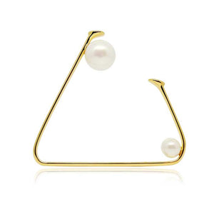 Devotion Triangular Pearl Bracelet in 18k Gold - ThEyes On