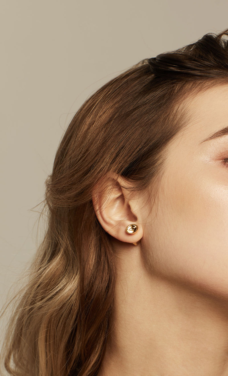 No More Tears Stud in 18k Gold - ThEyes On