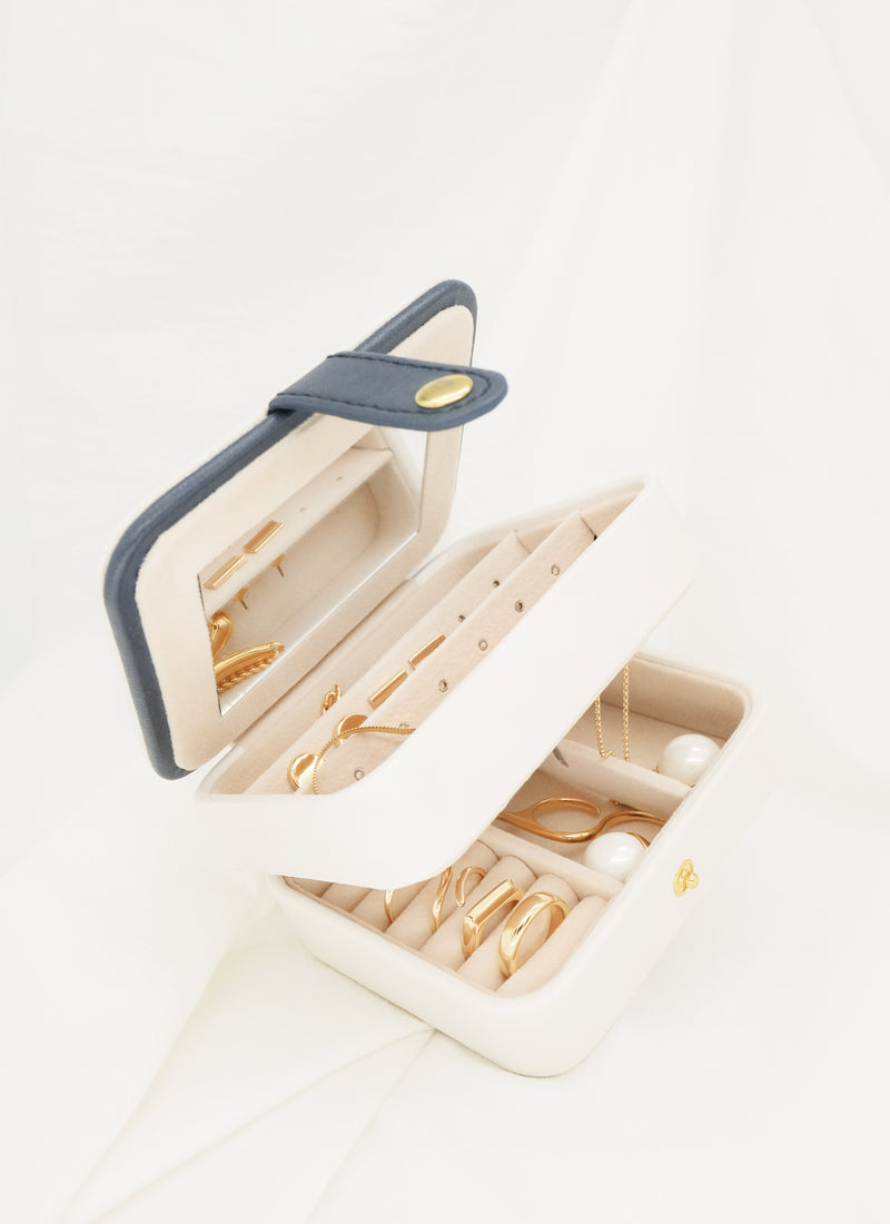 Jewelry Travel Box-2 Layer Organizer -Travel jewelry Storage - ThEyes On
